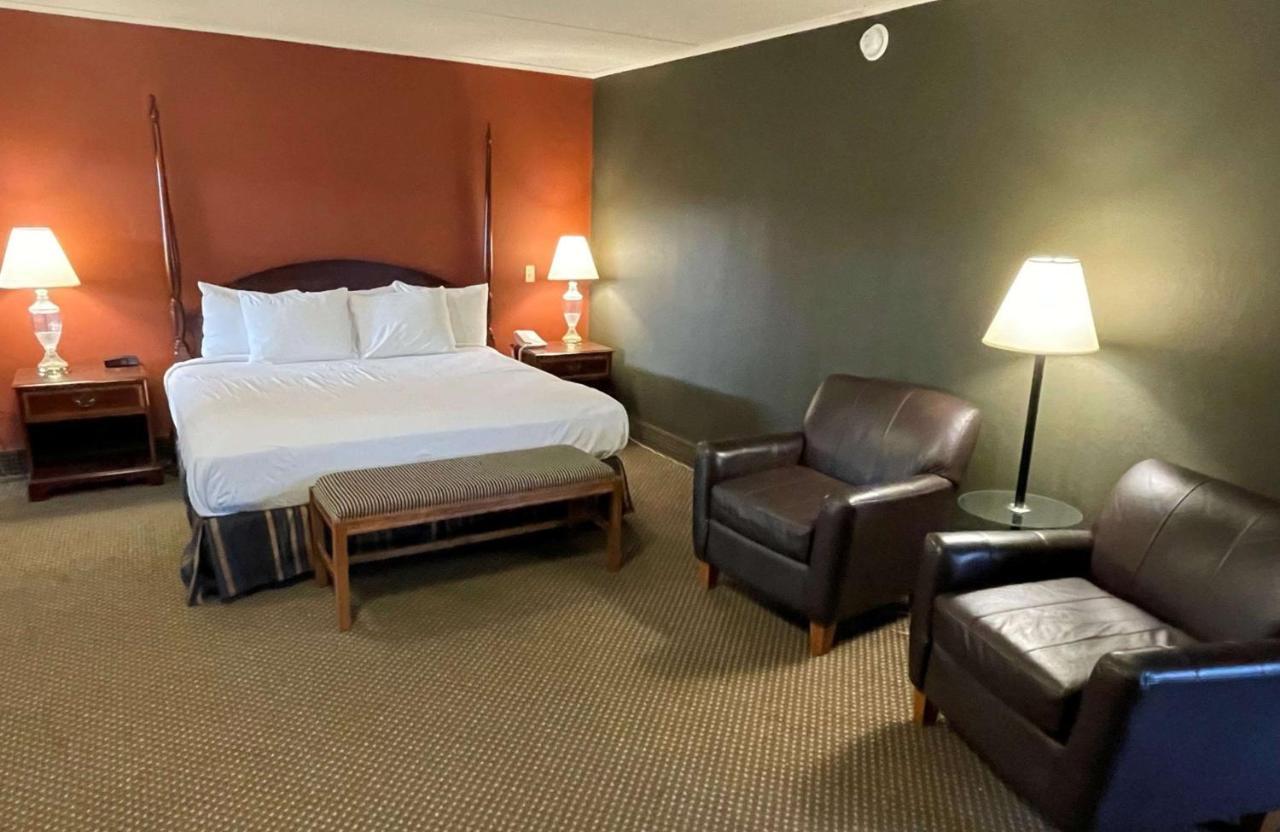 Best Western Starlite Village Fort Dodge Exterior foto