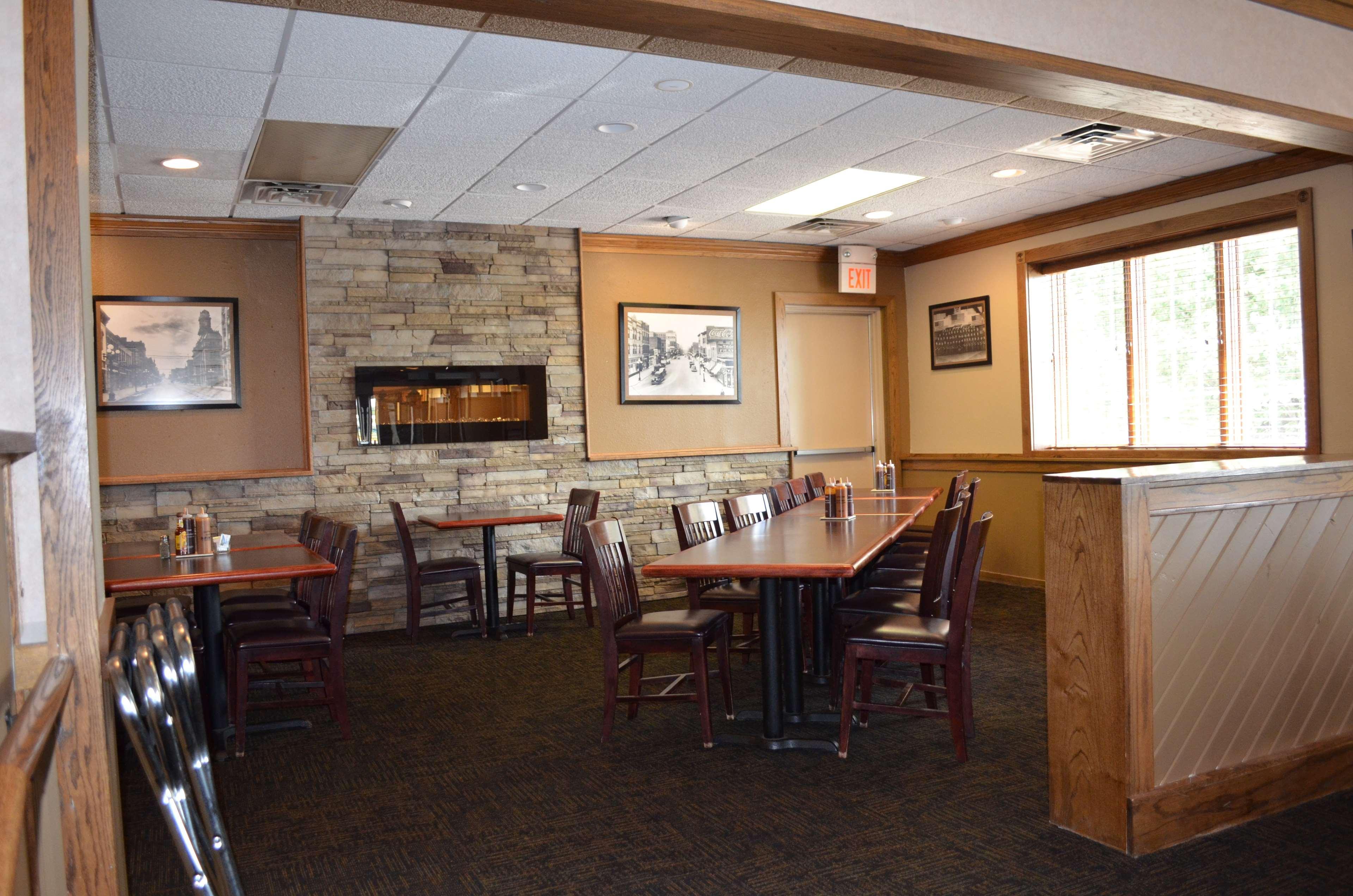 Best Western Starlite Village Fort Dodge Exterior foto